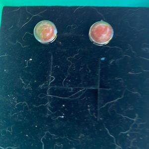 Unikite crystal set